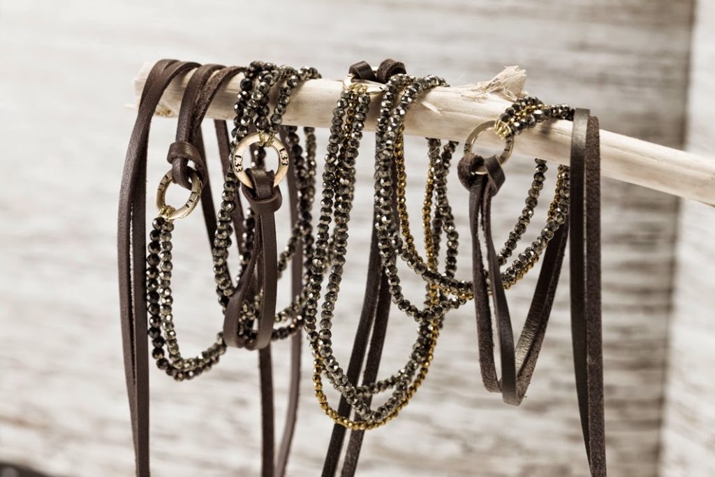 letera33 per tuttepazzeperibijoux collezione sramana nuovi bracciali in cuoio e pietre